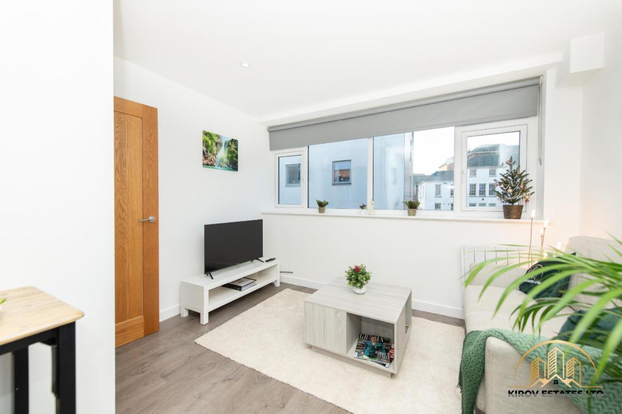 Artemis Apartment - The Hunting Watch Of Town Southampton Buitenkant foto